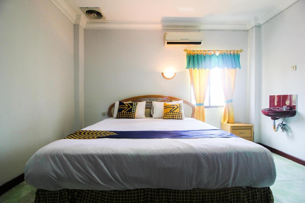 Spot On 2721 Dahlia Hotel Pekanbaru